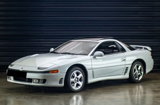 Mitsubishi 3000GT VR-4: o superesportivo que marcou os anos 90